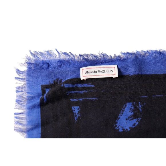 Alexander McQueen Unisex 120x140 Blue Black All-Over Logo-Print Modal Knit Scarf - Picture 4 of 6